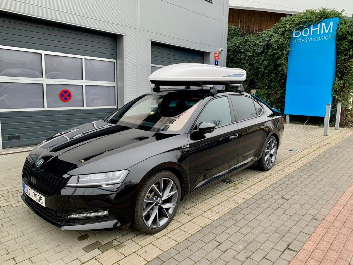 Náhled produktu - Škoda originál střešní box - bílá