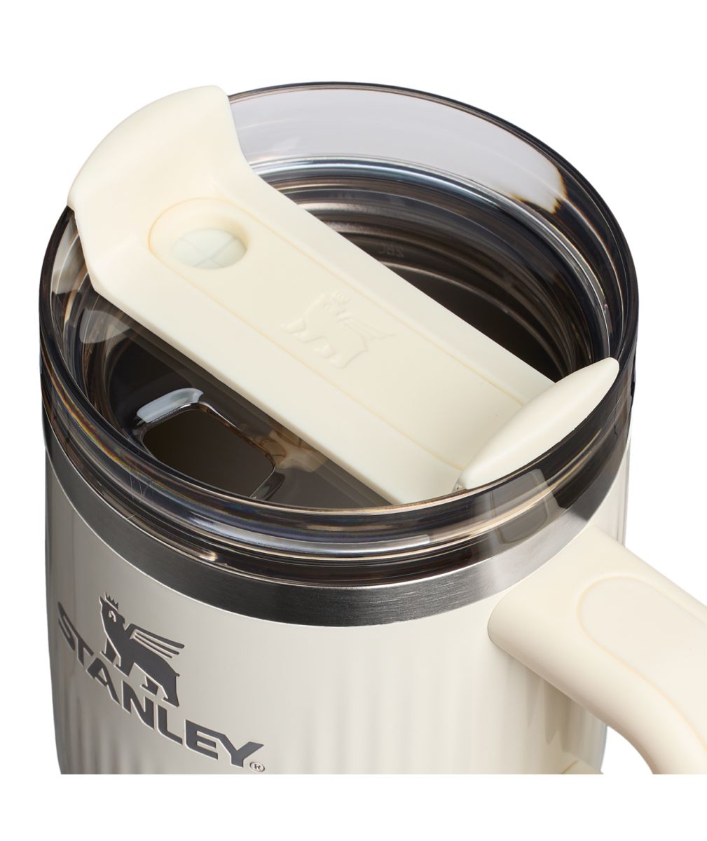 Náhled produktu - STANLEY The Quencher/Cup H2.0 Fluted Tumbler 600 ml/20oz Cream Gloss