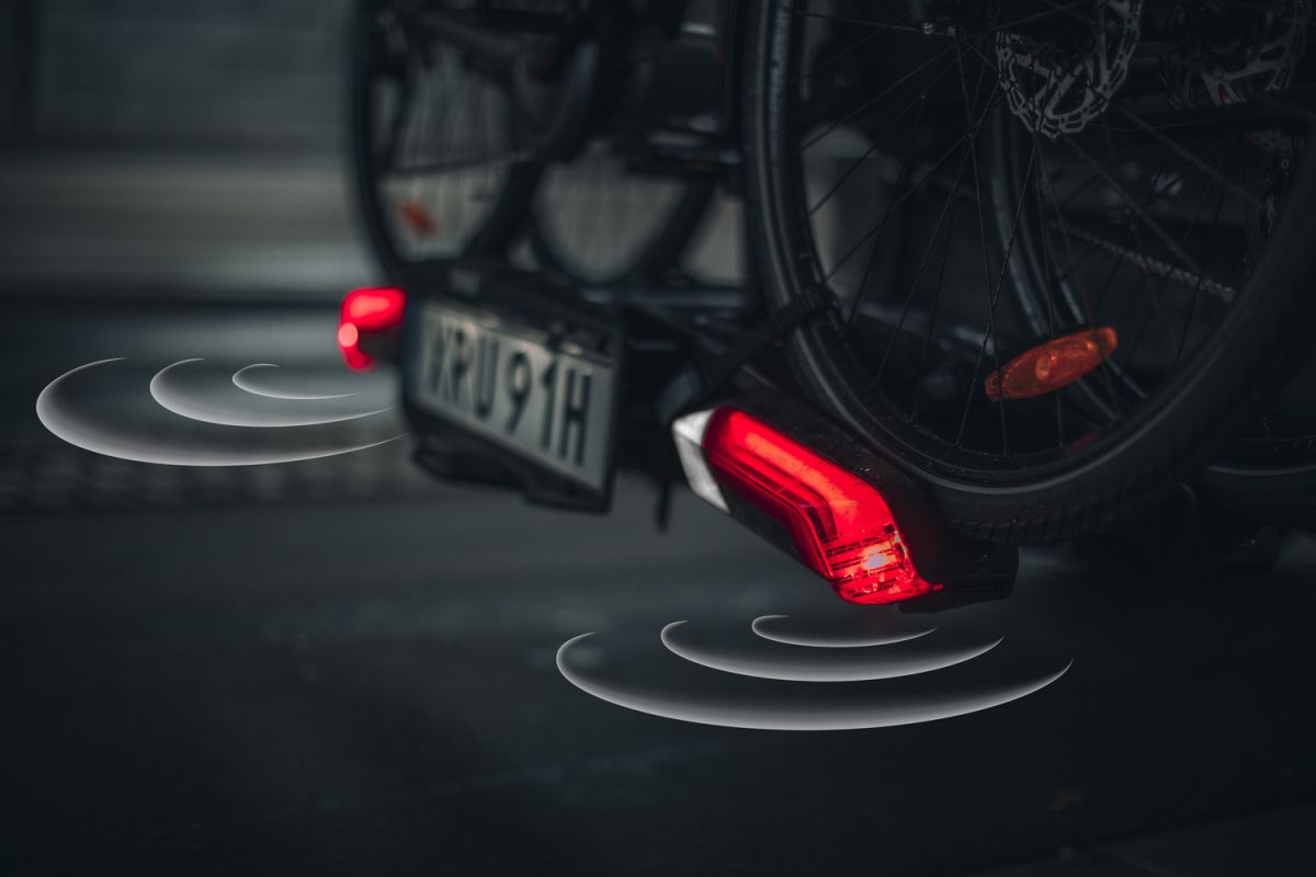 Náhled produktu - Thule Epos ParkSecure 2bike s parkovacími senzory + box Thule Santu + taška 9786