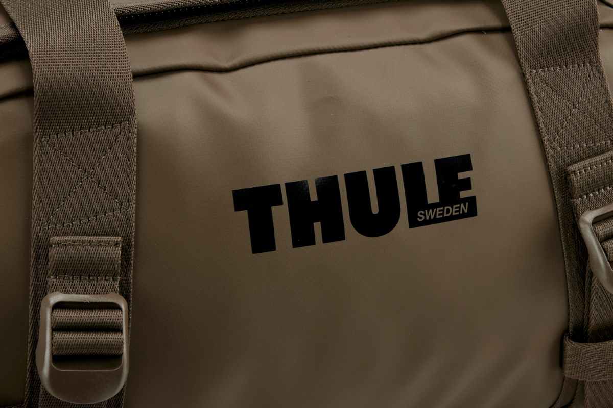 Náhled produktu - Thule Chasm S sportovní taška 30 L TDSD301 - Deep Khaki